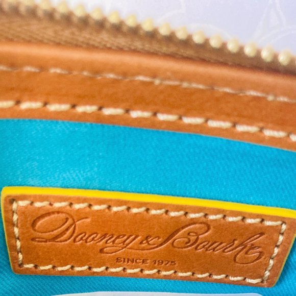 🌠SALE🌠💙🌊 Aulani Dooney & Bourke Crossbody Bag - Picture 9 of 9